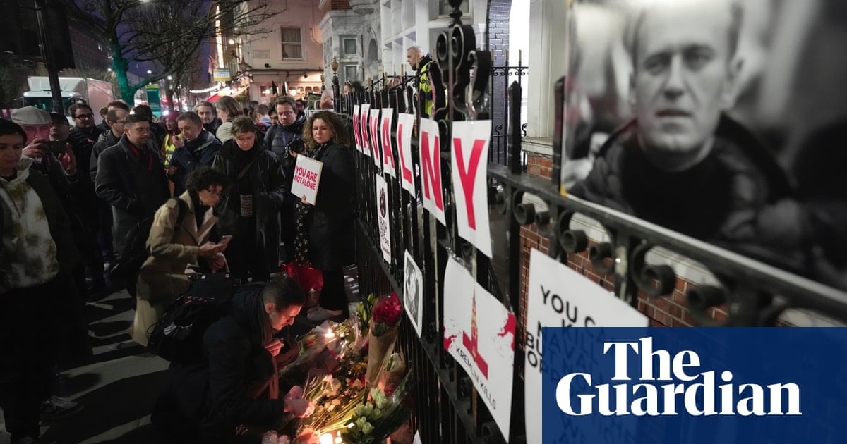 Alexei Navalny death: protesters gather across Europe to express outrage and denounce Putin