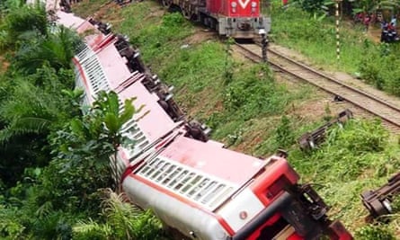 Carriages of the derailed train.