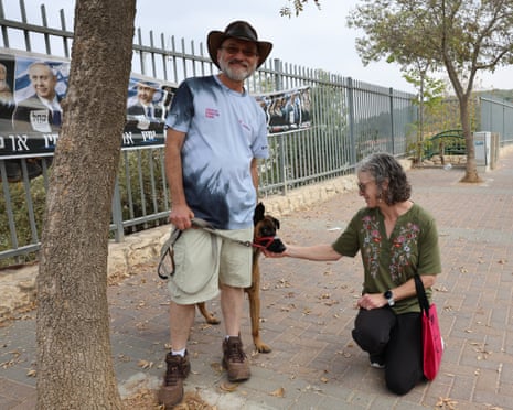 Sue and Tom Rosenfelt have lived in Efrat for over 30 years.