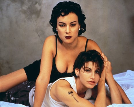 A masterclass in lesbian eroticism': why Bound is my feelgood movie | Thrillers | The Guardian A masterclass in lesbian eroticism': why Bound is my feelgood movie | Thrillers | The Guardian