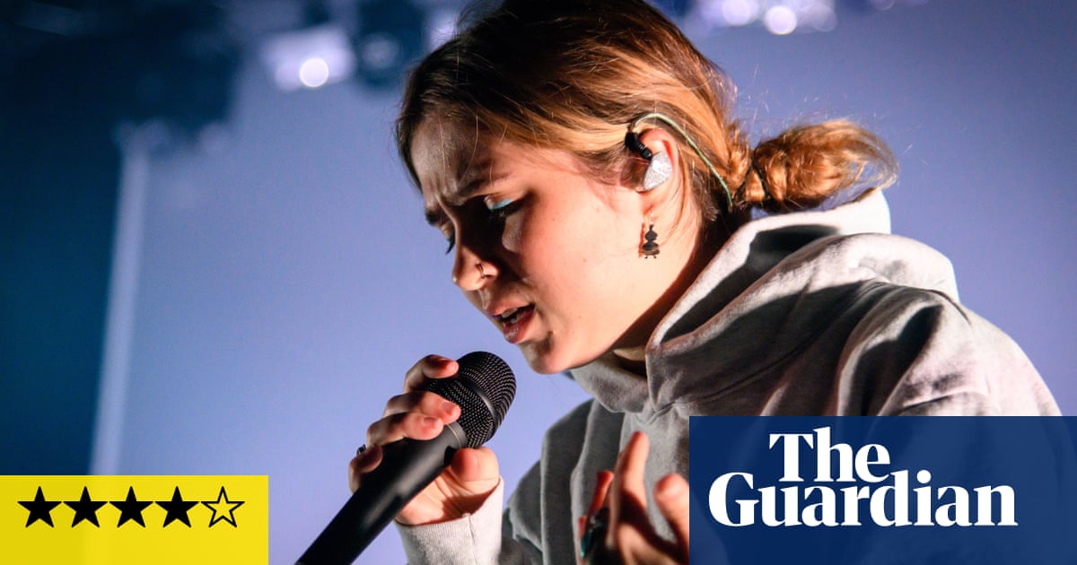 Clairo review – hard-won life lessons from adored DIY pop star