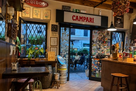 Inside Osteria da Morandin, with the bar opening on to the outdoor tables.