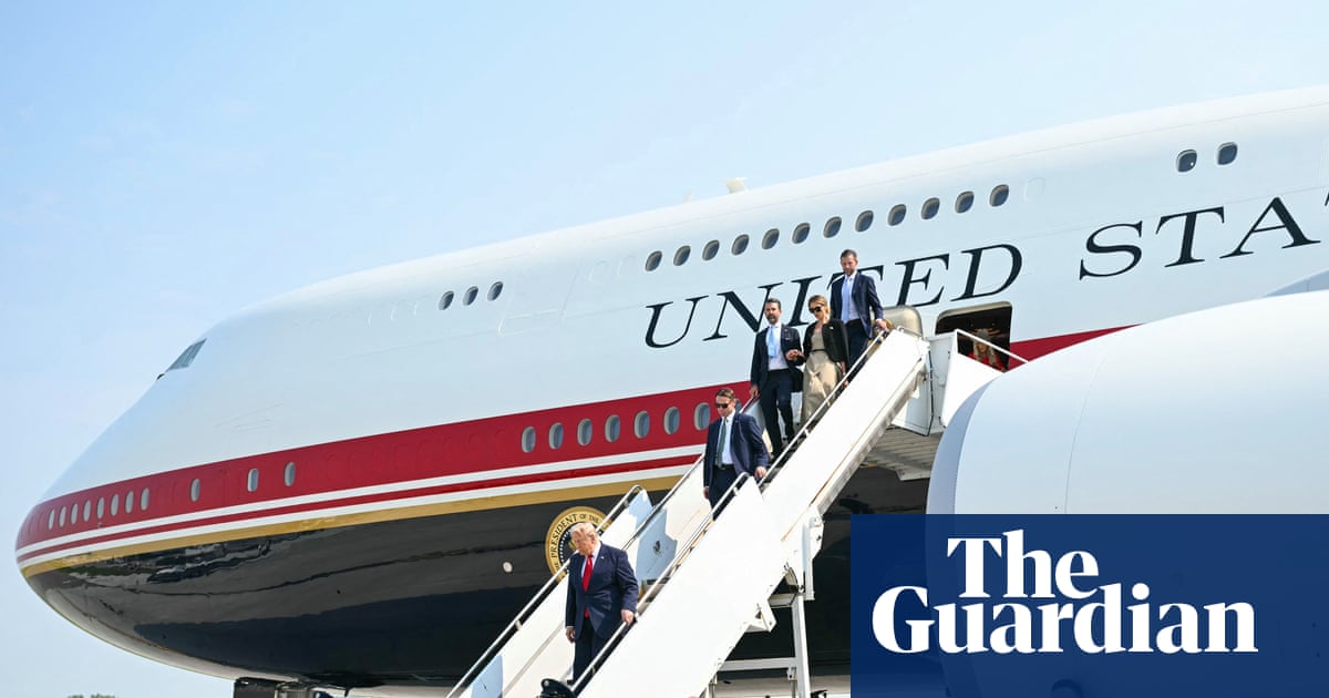 Artist’s rendering of the new Air Force One: Qatari luxury on the inside, subpoena dispenser on the outside.