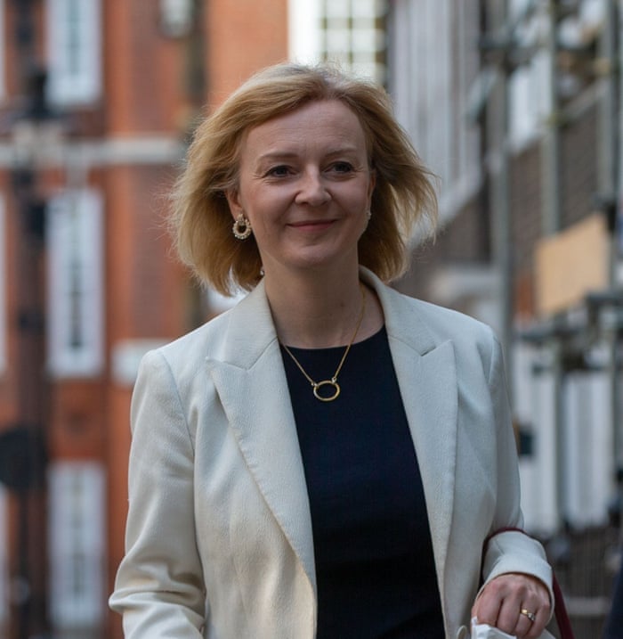 Tory leadership race: Liz Truss and Rishi Sunak set out campaigns as economic policies come under spotlight – live Tory leadership race: Liz Truss and Rishi Sunak set out campaigns as economic policies come under spotlight – live