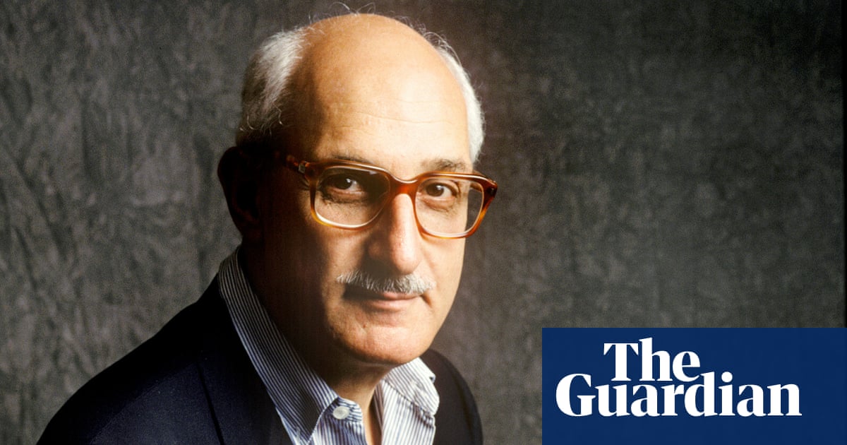 David Malouf, Australian author of Remembering Babylon and Ransom, dies aged 92 David Malouf, Australian author of Remembering Babylon and Ransom, dies aged 92