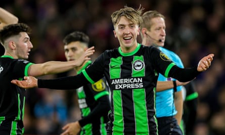 Jack Hinshelwood in action for Brighton against Crystal Palace on 21 December 2023.