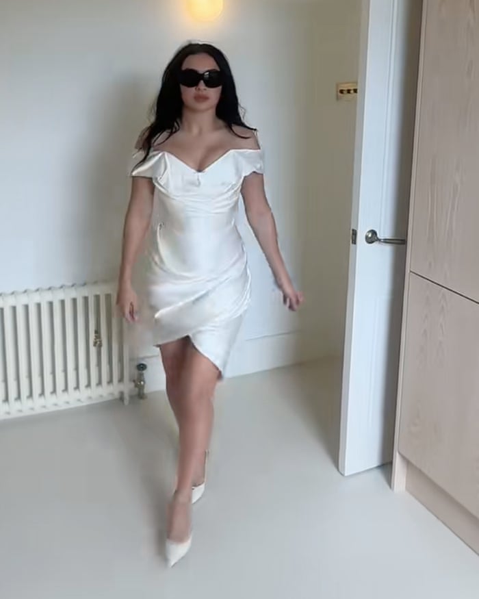 Perfect match': Charli xcx in Vivienne Westwood becomes gen Z's bridal muse | Wedding dresses | The Guardian Perfect match': Charli xcx in Vivienne Westwood becomes gen Z's bridal muse | Wedding dresses | The Guardian