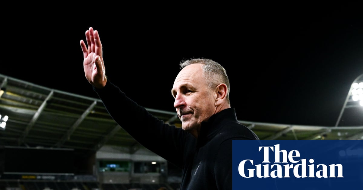 Fans and players unite behind Hull’s John Cartwright as St Helens go top