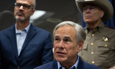 Fight over border intensifies as Texas governor pledges more razor wire