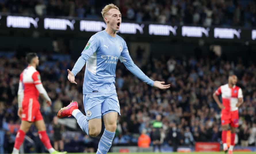 Cole Palmer celebrates