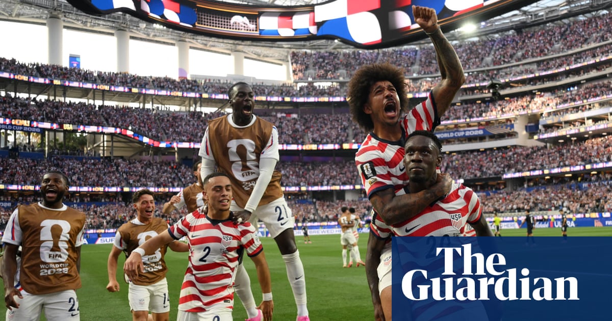 USA bulldoze Paraguay as co-hosts romp to victory in World Cup opener