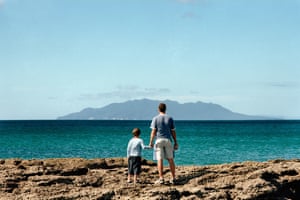 Tim Winton on how toxic masculinity is shackling men to misogyny – Trending Stuff Boy
