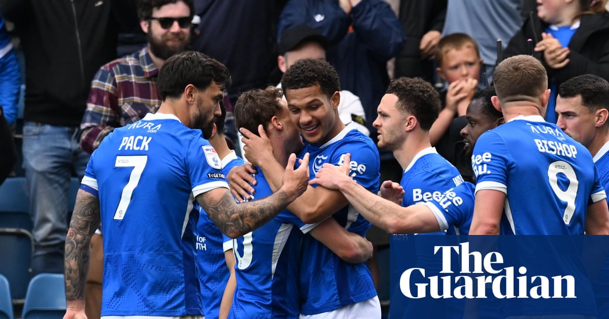 Championship roundup: Leicester deeper in trouble as Bowat lifts Portsmouth