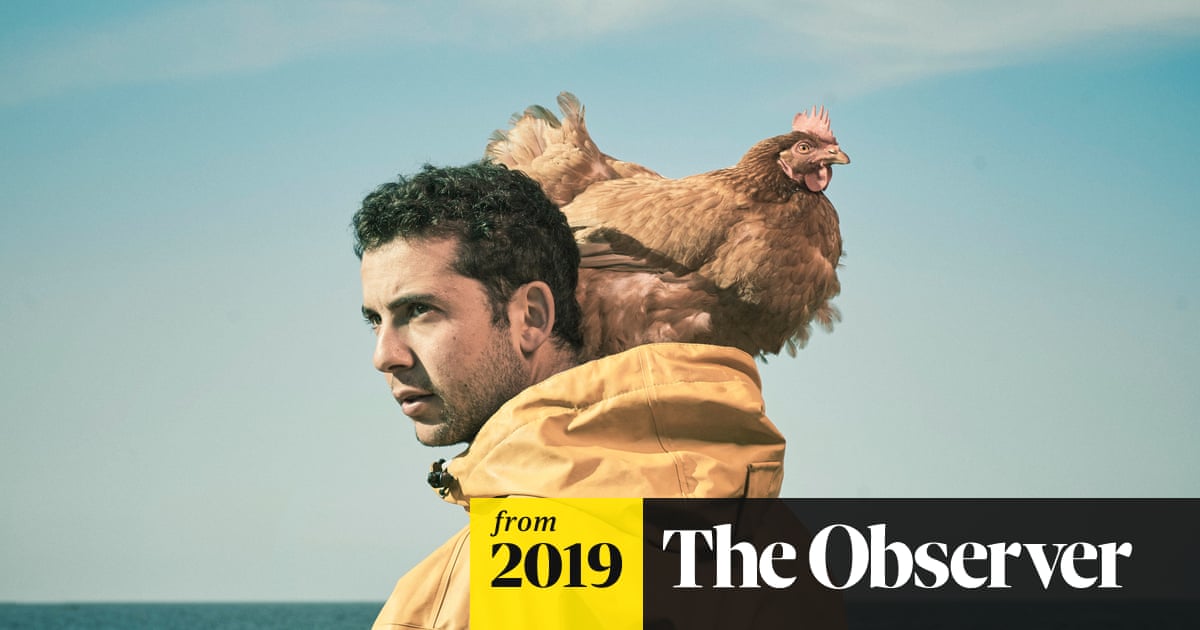 Have hen will travel: the man who sailed round the world with a chicken