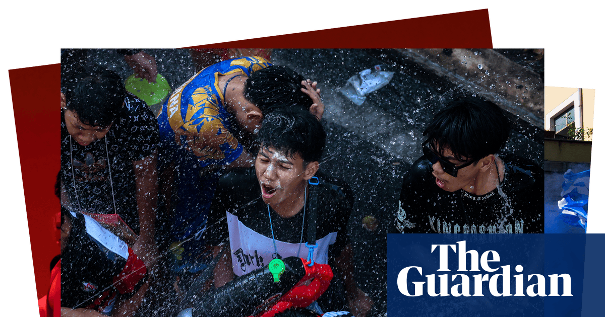 Roket buatan tangan dan katak emas: foto akhir pekan