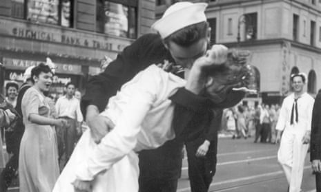 The Kissing Sailor has died. George Mendonsa was 95.