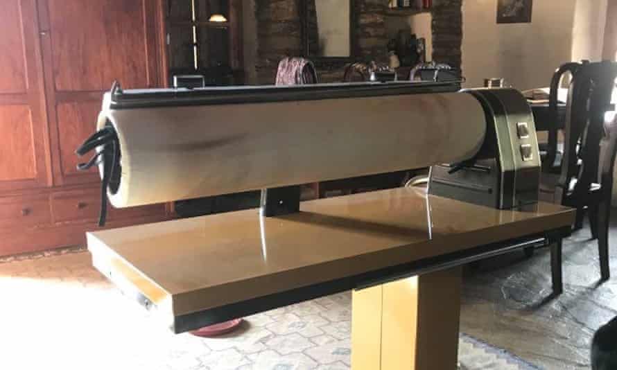 Ulli Stahlmann’s rotary ironing machine.