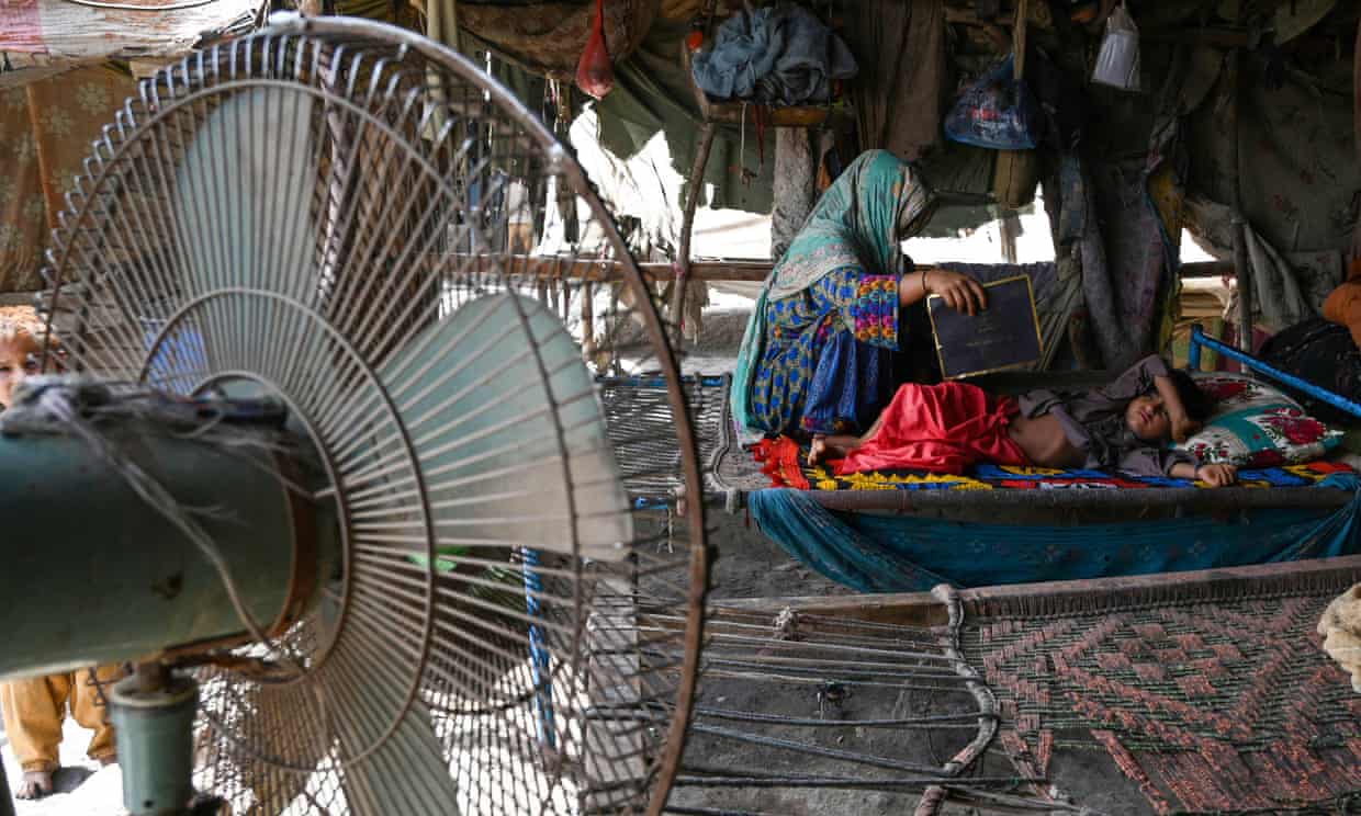 ‘It seems this heat will take our lives’: Pakistan city fearful after hitting 51˚C (124˚F) ‘It seems this heat will take our lives’: Pakistan city fearful after hitting 51˚C (124˚F)