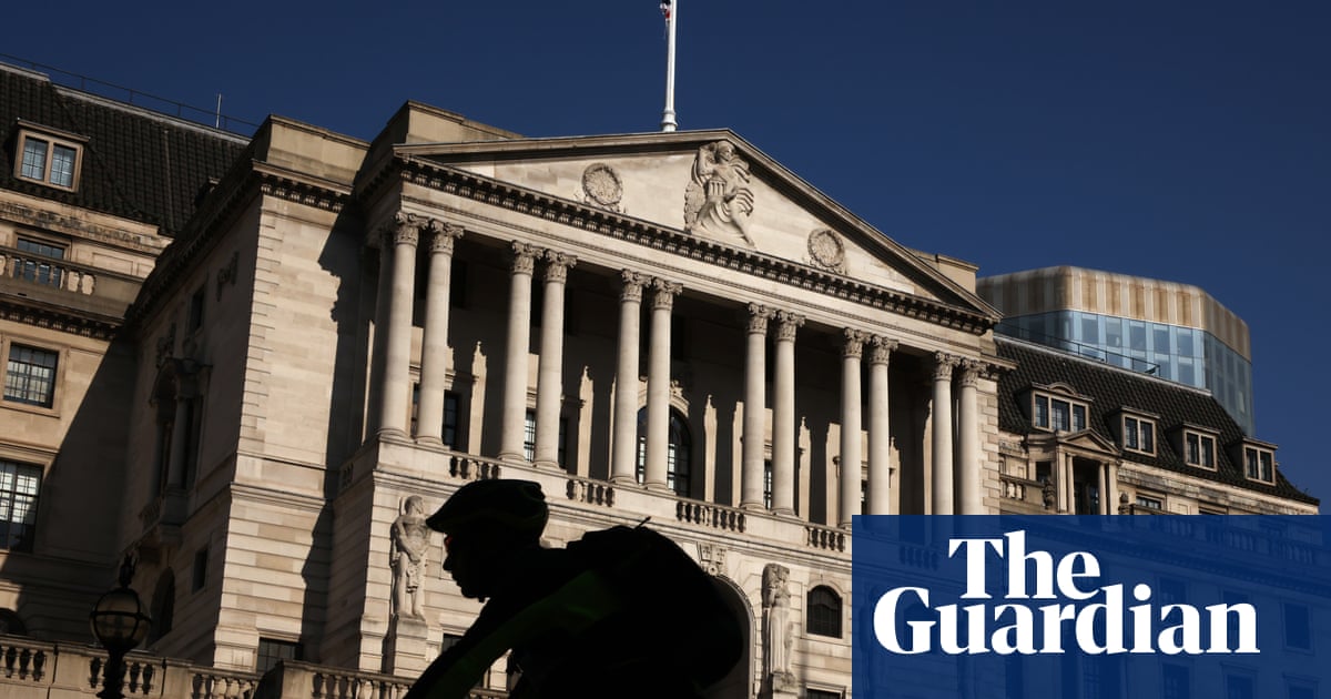 UK long-term borrowing costs hit 28-year high