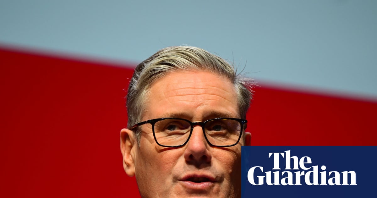 Starmer decries Reform's racist' plans as ministers escalate attacks on Farage