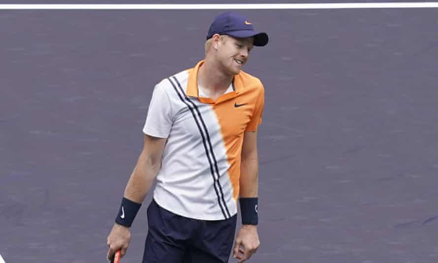 Kyle Edmund reached the last eight of the Shanghai Masters.