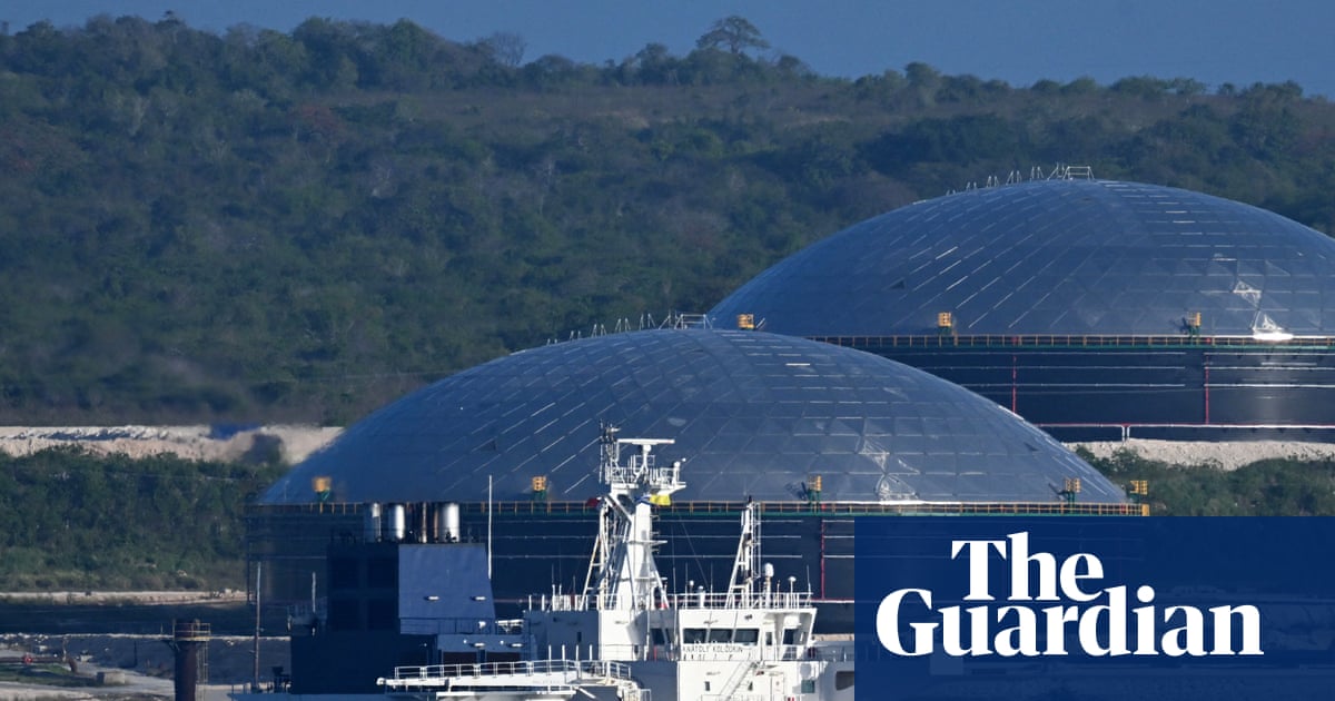 Cuba to pardon more than 2,000 prisoners as US eases fuel blockade