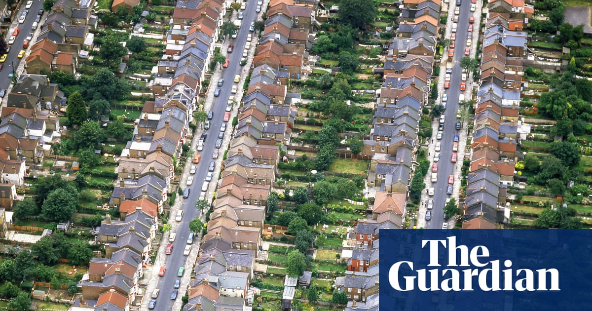 Millions of homes in London, Essex and Kent at risk of sinking as climate crisis worsens | Environment Millions of homes in London, Essex and Kent at risk of sinking as climate crisis worsens | Environment