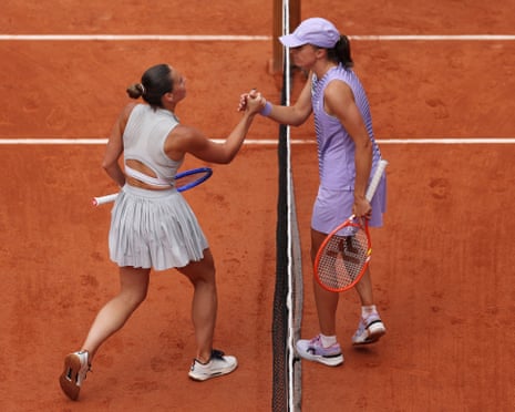Iga Swiatek has an unhappy birthday after falling to Kostyuk at French Open | French Open 2026 | The Guardian