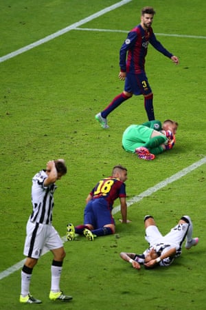 Marc-Andre ter Stegen gathers the ball.