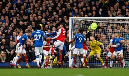 James Tarkowski scores for Everton against Arsenal in January