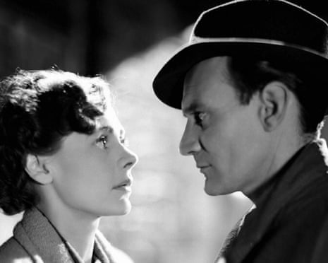 Oh no you don’t! Celia Johnson and Trevor Howard in Brief Encounter.