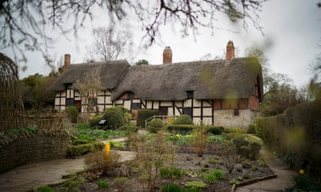 Anne Hathaway’s Cottage, in Stratford-upon-Avon, England.