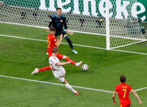 Kasper Dolberg doubles the Danes lead.