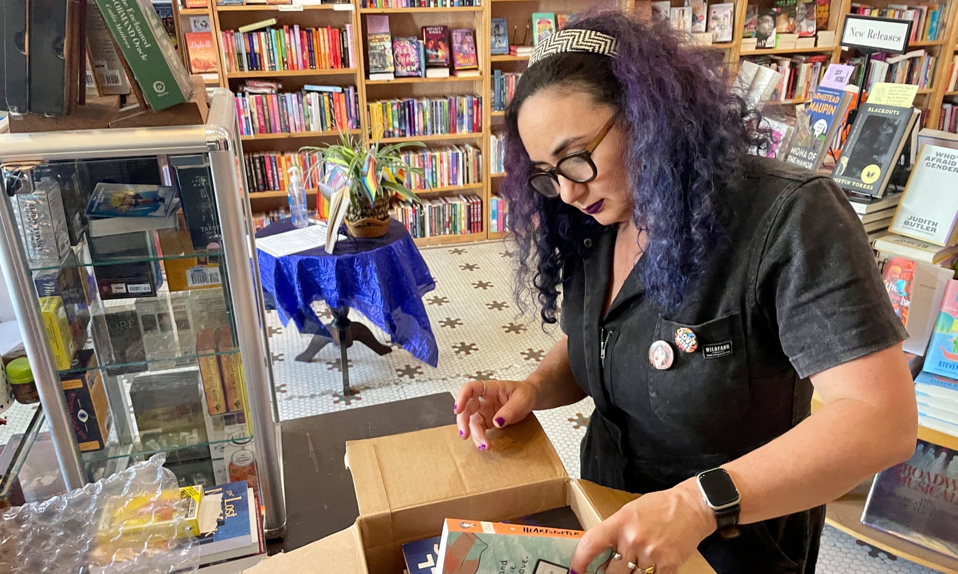 MOST BANNED BOOKS IN USA — ONE OF THE WORLD’S MOST CENSORED NATIONS — feature LGBTQs and people of color โ