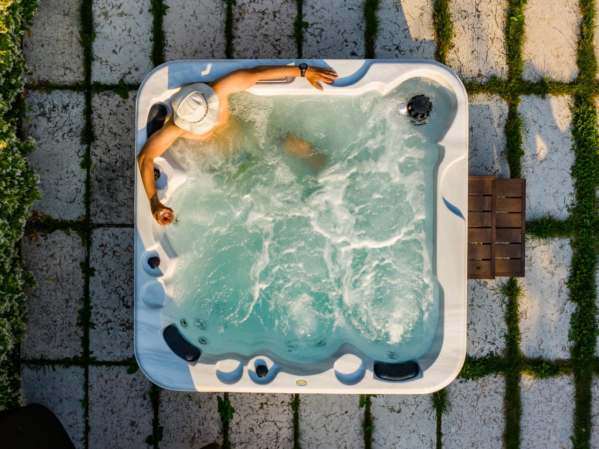 Thieves Cash In On The Hot Tub Craze, Can I Make My Bathtub A Jacuzzi