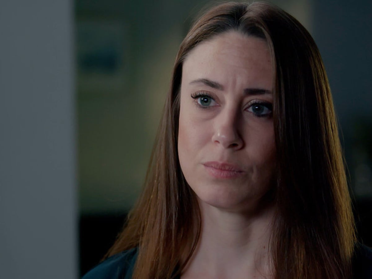 casey anthony blue dress A 2-year-old girl vanishedand her mother waited 31 days to report it. Swipe through the key evidence, tangled relationships, and shifting stories at the heart of the Casey Anthony case. Tune in
