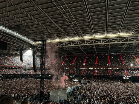 Crowd at Cardiff Principality Stadium during Richard Ashcroft, supporting Oasis