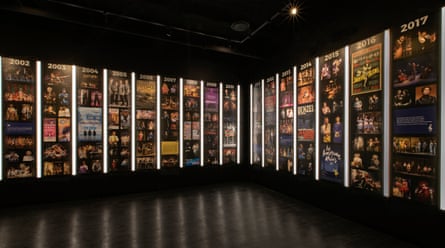 Murs de la chronologie au Musée de Broadway.
