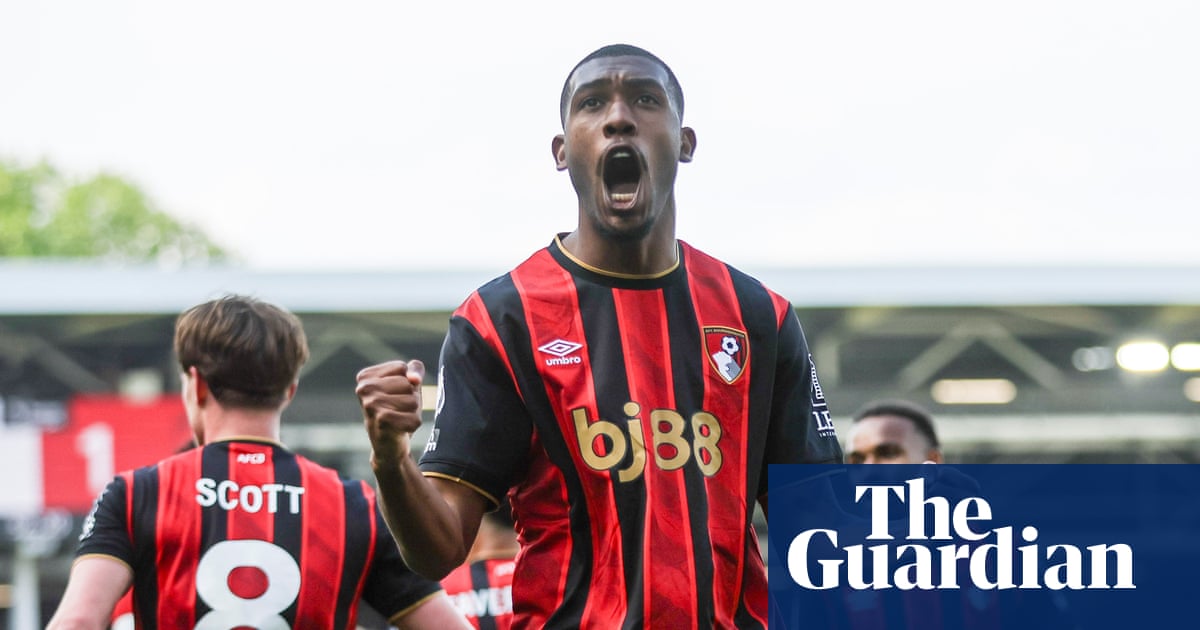 Bournemouth sink Fulham in 10-a-side contest to strengthen European hopes