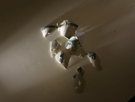 Parts of a chamberpot