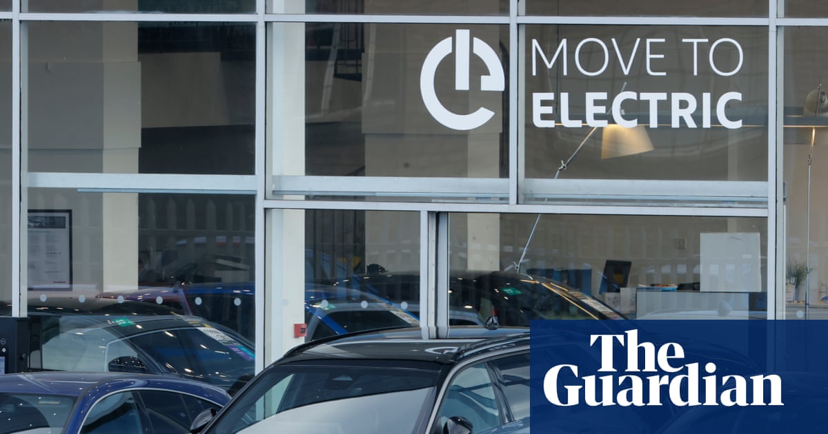 UK car production falls 17% as industry warns of ‘worrying’ decline