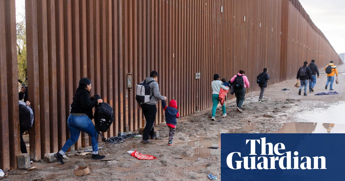 Байдън обмисля репресии по границата пред реториката на Тръмп, насочена към мигрантите