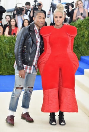 Met Gala 17 Avant Garde Looks On The Red Carpet In Pictures Fashion The Guardian