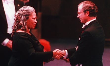 Toni Morrison receives the Nobel prize for literature from King Carl XVI Gustaf of Sweden, December 10, 1993.