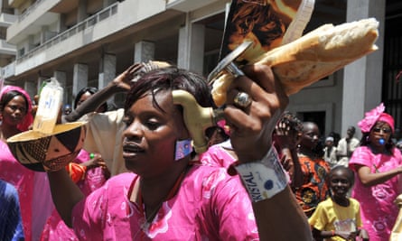 A woman protests against rising food prices in Dakar, May 2008