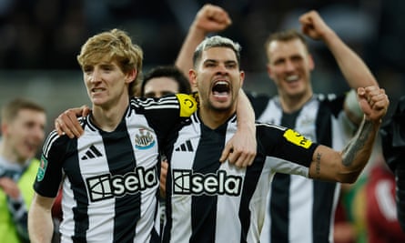 Bruno Guimarães (right) celebrates alongside Anthony Gordon