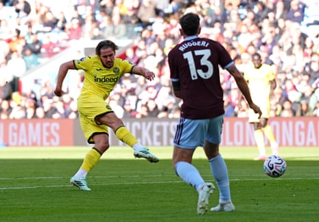 Brentford's Yehor Yarmolyuk fires home to open the scoring.