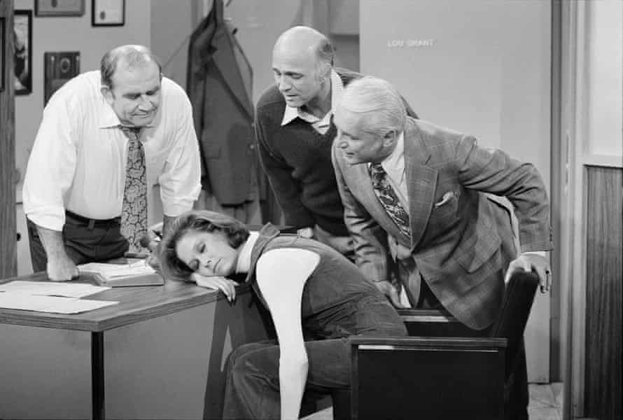 Gavin MacLeod, second from right, as Murray Slaughter on Mary Tyler Moore's Show