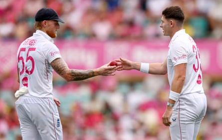 England captain Ben Stokes passes the ball to Matthew Potts during day three of the fifth Test.