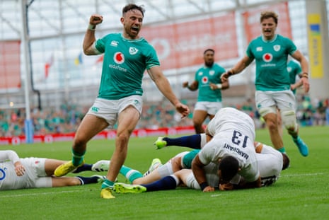 Garry Ringrose scores a try.
